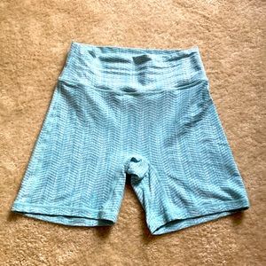 Ptula peak shorts 6 inch